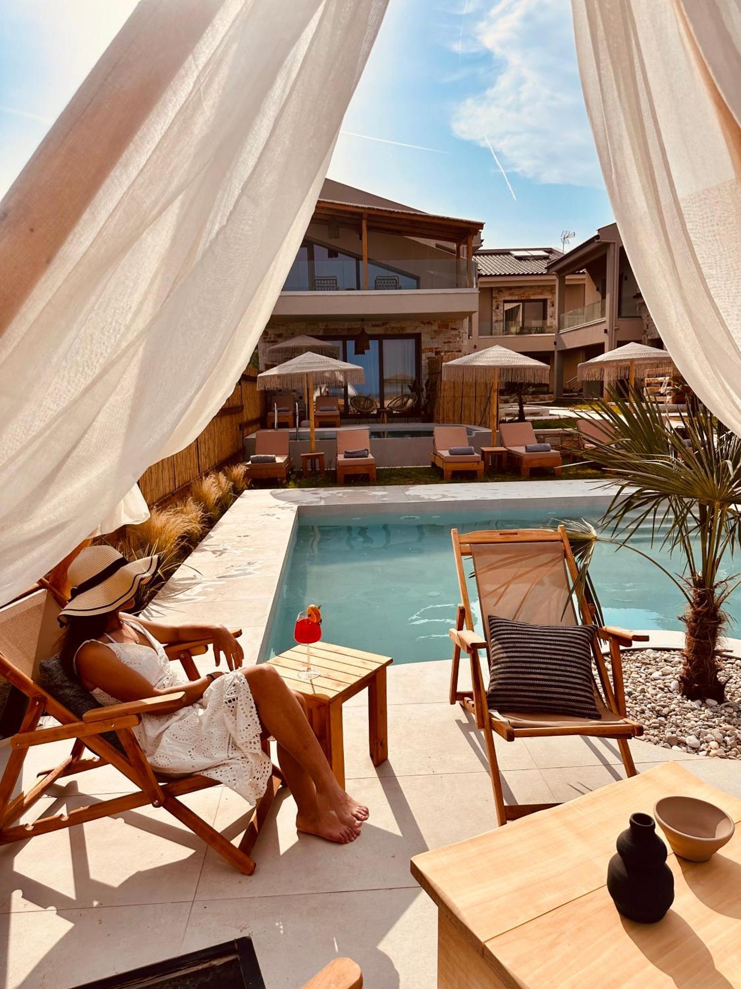 Amo Golden Suites Chrysi Ammoudia Extérieur photo