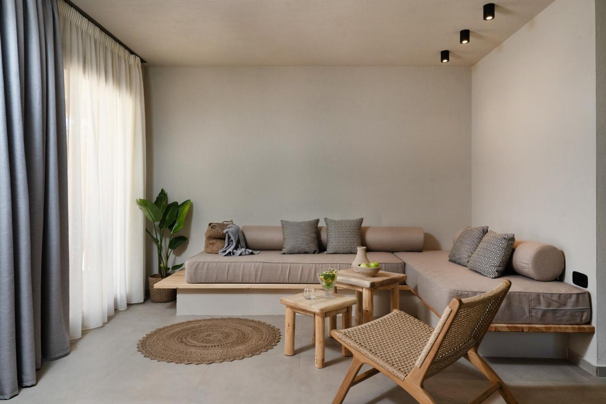 Amo Golden Suites Chrysi Ammoudia Extérieur photo