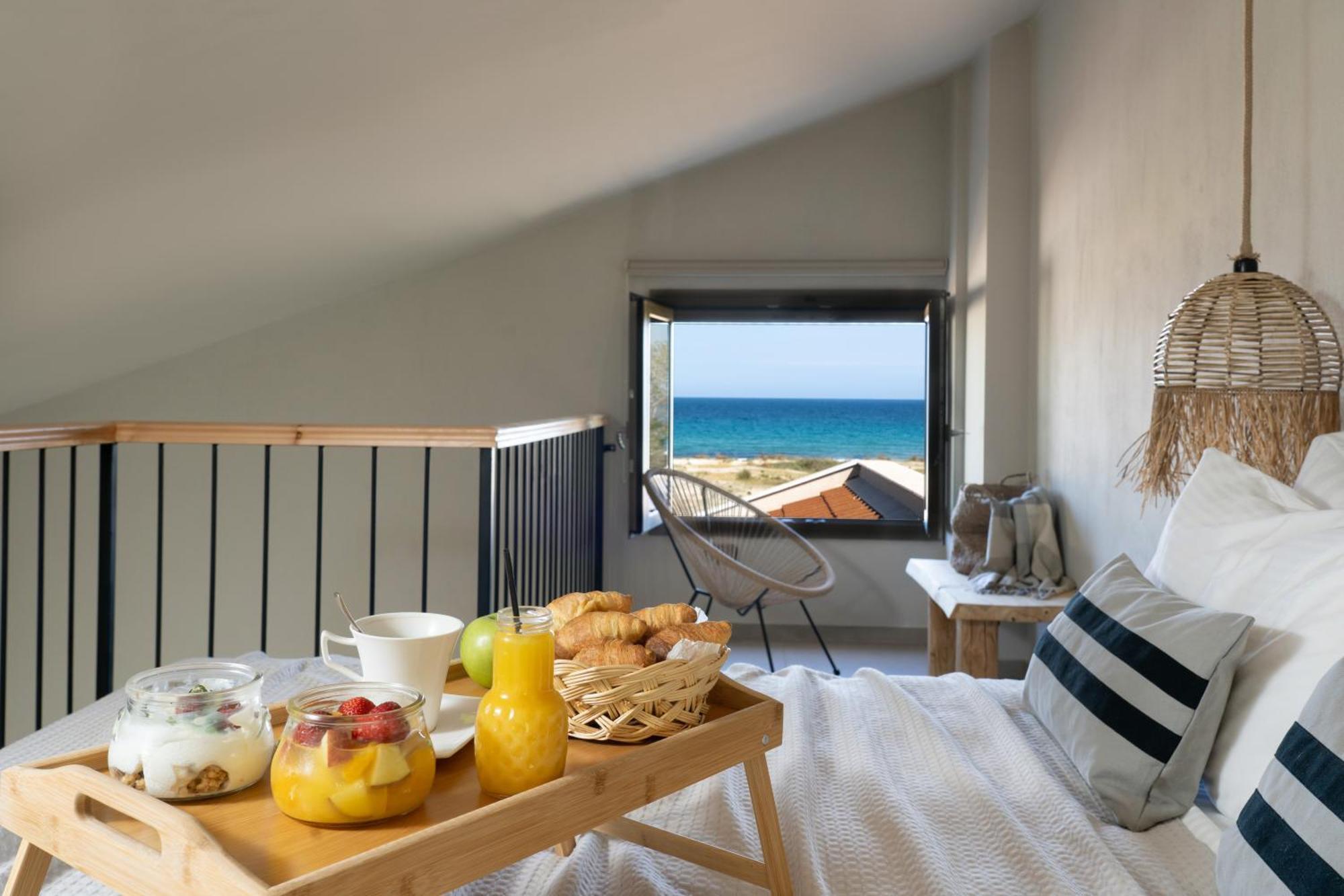 Amo Golden Suites Chrysi Ammoudia Extérieur photo